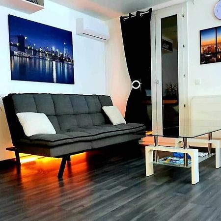 Superbe Studio De 30M2 Proche De Paris 普瓦西 外观 照片
