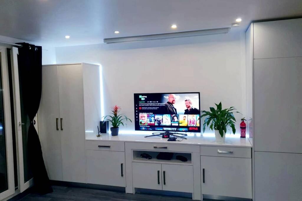 Superbe Studio De 30M2 Proche De Paris 普瓦西 外观 照片